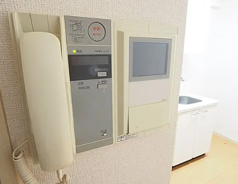 セキュリティ　別部屋の写真を使用しております。