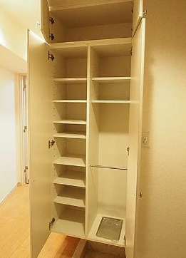 収納　別部屋の写真を使用しております。