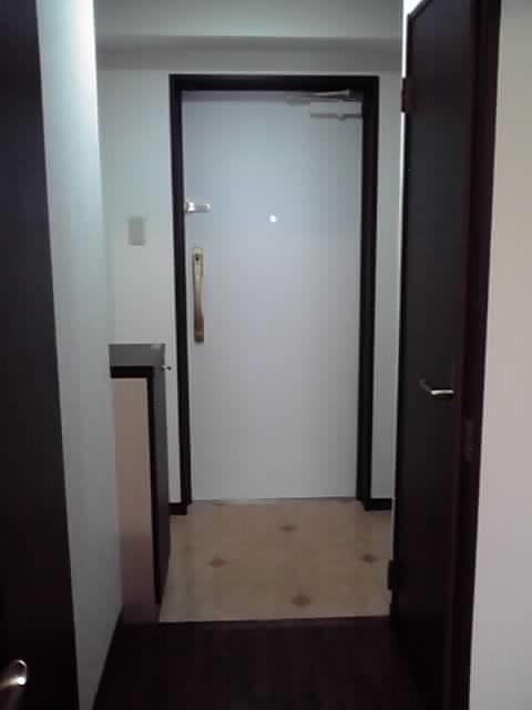 玄関　収納もある玄関です