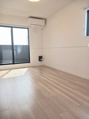 居室・リビング　こちらのリビングで趣味の時間をお楽しみください