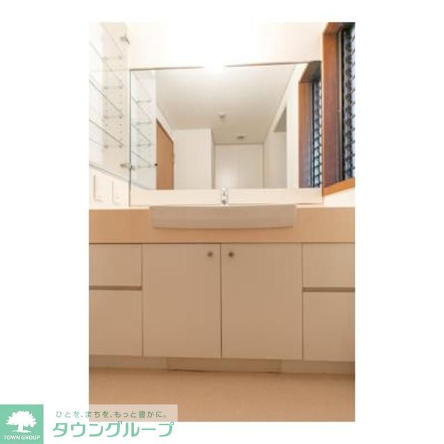 洗面設備　※写真は同タイプ住戸です。