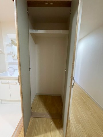 収納　※反転タイプの写真