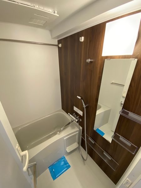 バス・シャワールーム　雨の日でも安心の浴室乾燥機付きです♪