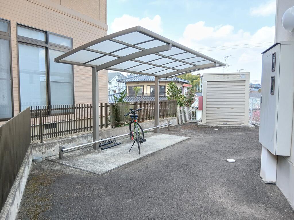 駐車場　駐輪場