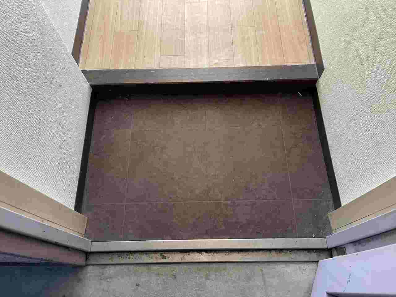 玄関　橘ハイツ