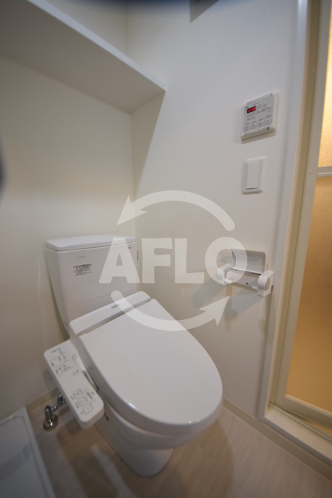 トイレ　FDS WILL KOHAMA　温水洗浄便座