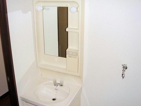 洗面設備　室内写真は別部屋の写真です。