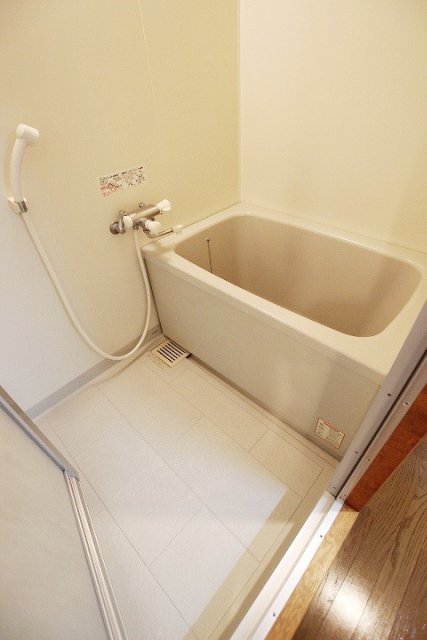 バス・シャワールーム　同物件別号室