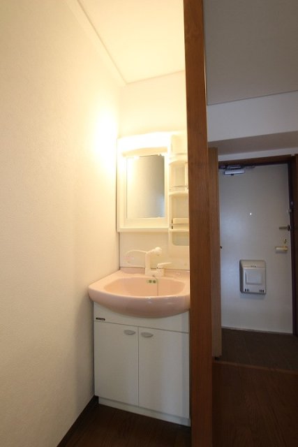 洗面設備　同物件別号室