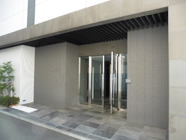 エントランス　エントランス