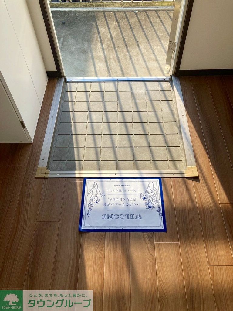 玄関　バルコニー