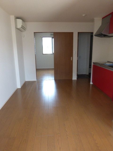 居室・リビング　風通しの良いお部屋です