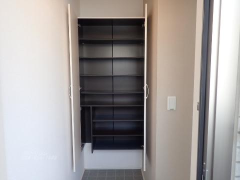 玄関　玄関（イメージ）