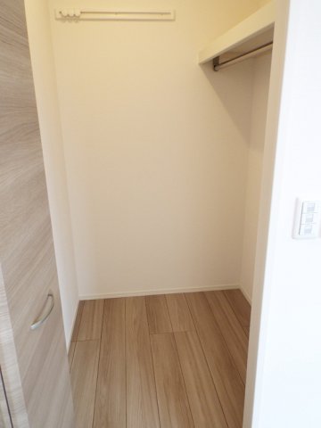 収納　ウォークインクローゼット