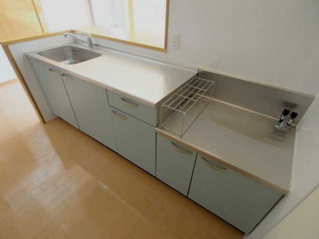 キッチン　※同じ間取りの別部屋のお写真です※