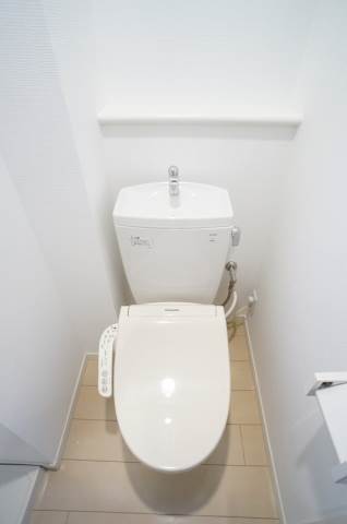 トイレ　別号室