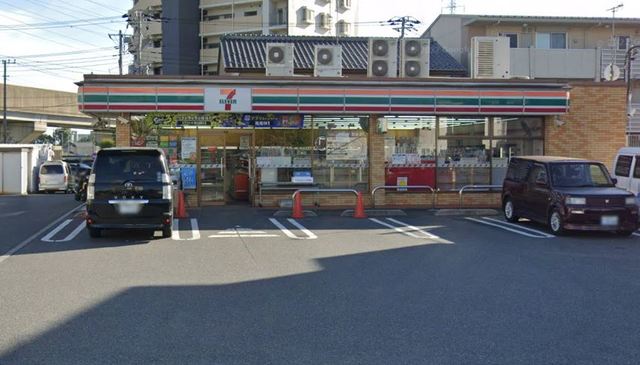 コンビニ　セブンイレブン八潮垳店（コンビニ）まで222m