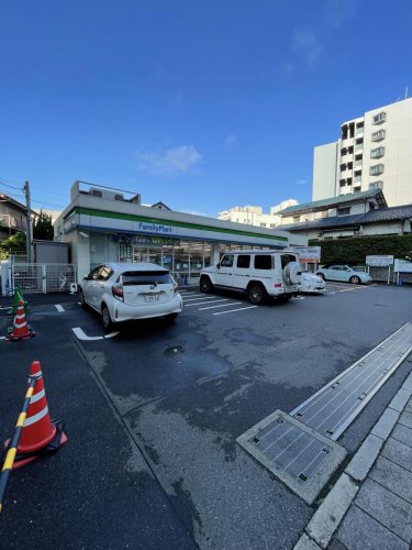 コンビニ　ファミリーマート 千葉駅北口店（コンビニ）まで243m