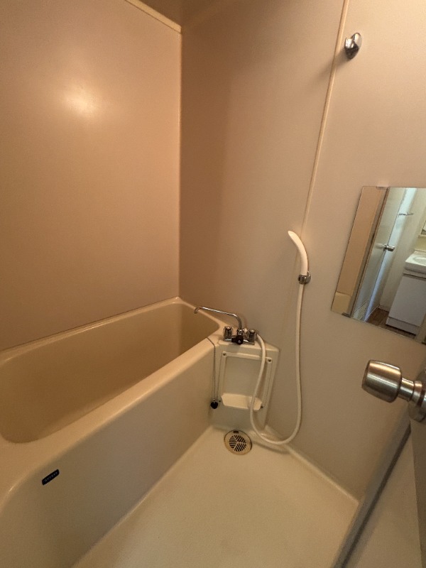 バス・シャワールーム　別号室イメージ