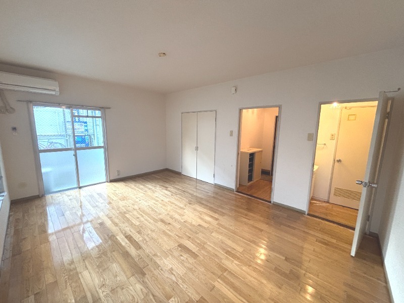 居室・リビング　別号室イメージ