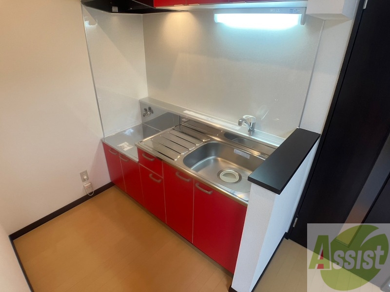 キッチン　キッチンはスペースも広々していて使いやすそうですよ！