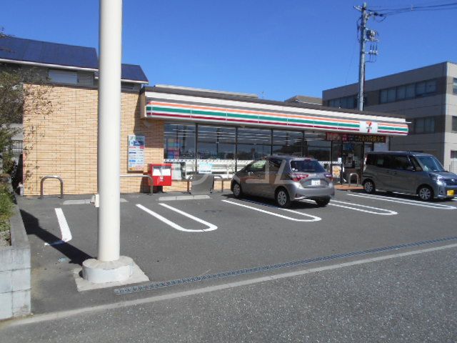 コンビニ　セブンイレブン 横浜戸塚小学校南口店（コンビニ）まで487m