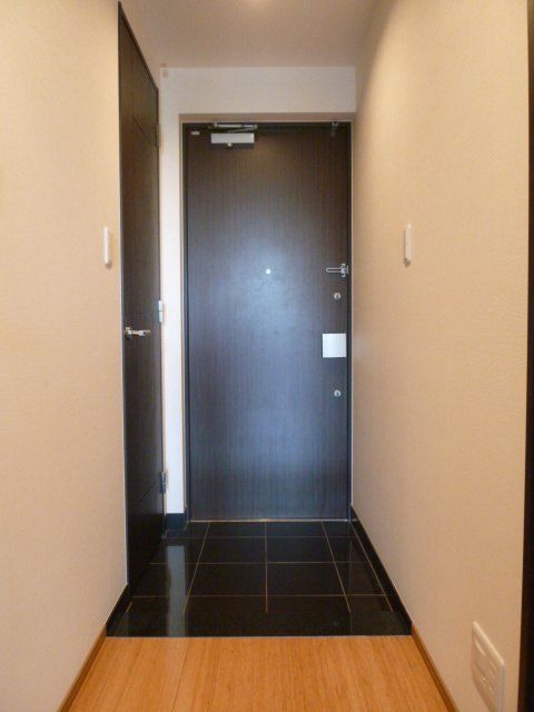 玄関　別タイプ部屋　参考写真です