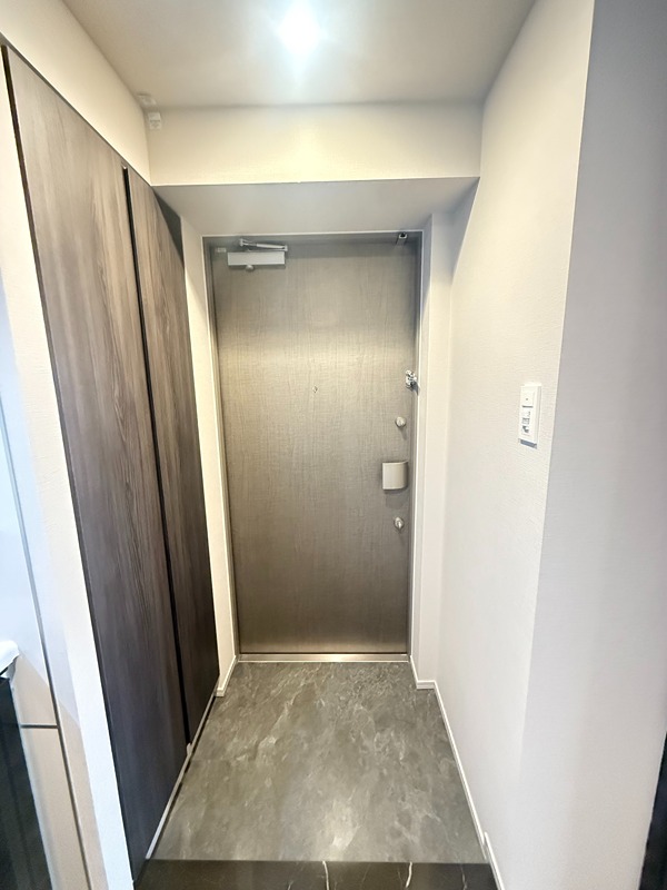 玄関　※同タイプ別階数部屋