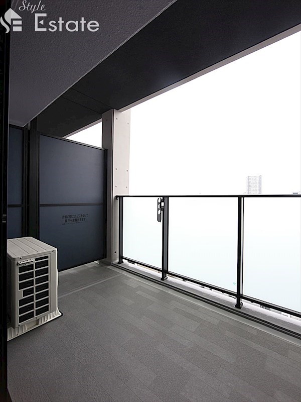 バルコニー　バルコニー