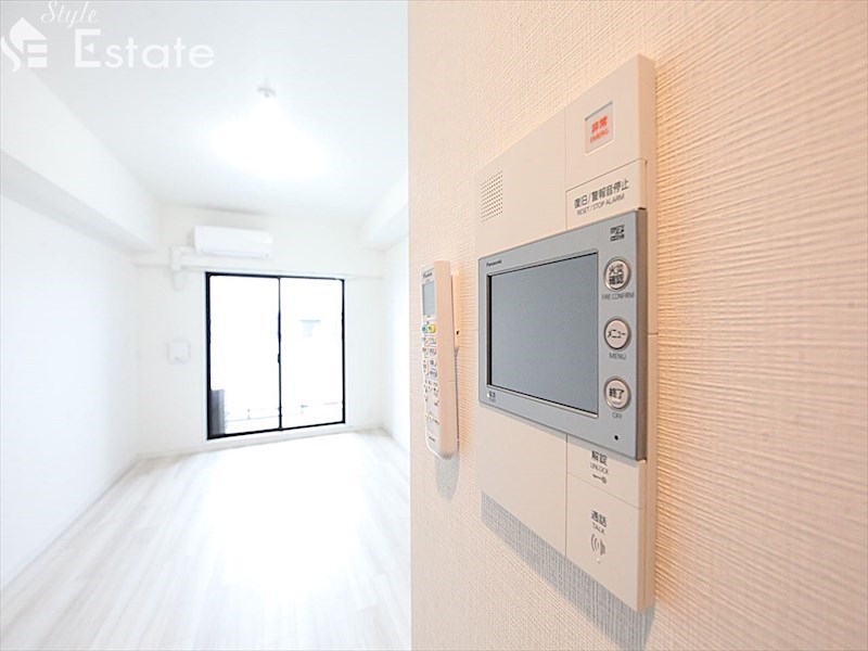 セキュリティ　モニター付きインターホン