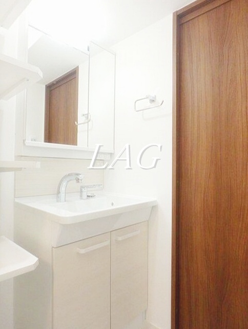 洗面設備　洗面台です。