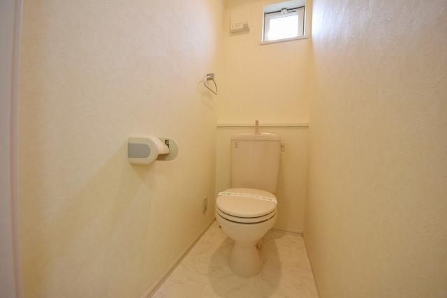 トイレ　★お問い合わせはタウンハウジング★