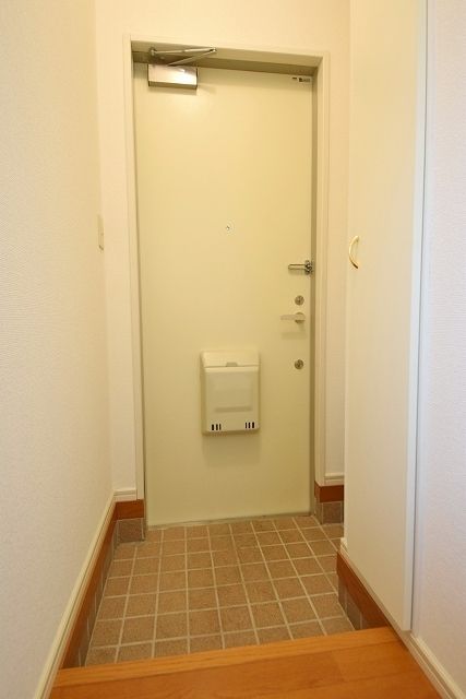 玄関　★お問い合わせはタウンハウジング★