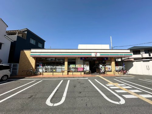 コンビニ　セブンイレブン　尼崎園田学園前店（コンビニ）まで197m