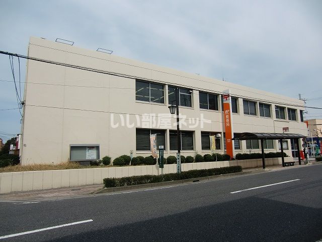 郵便局　栗東郵便局（郵便局）まで689m