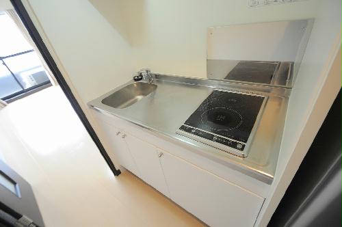 キッチン　備品や設備仕様は号室等により異なります現地をご確認下さい。