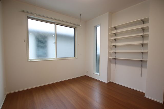 その他部屋・スペース　【洋室６．５帖】南向きの明るい居室