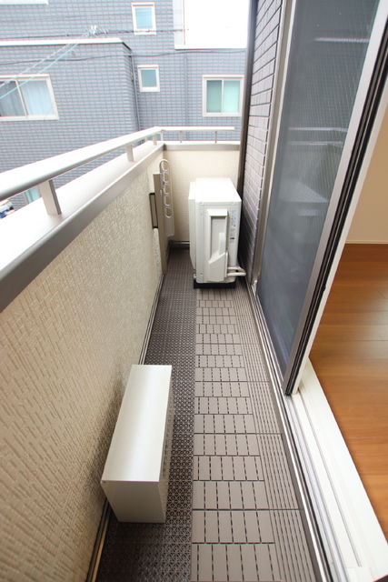 バルコニー　★南向きの外干し可能なバルコニー★