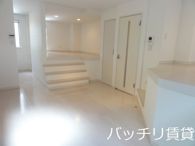 居室・リビング　※別号室イメージの為、現状を優先致します