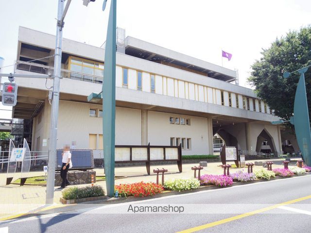 役所　三鷹市役所（役所）まで1500m