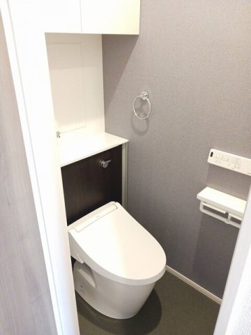 トイレ　落ち着いたトイレです