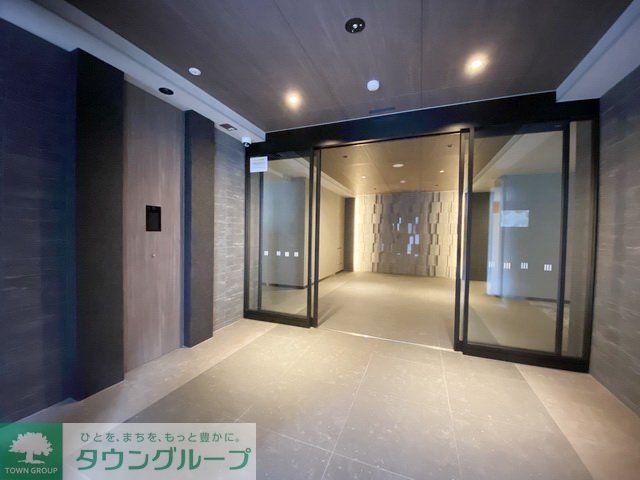 エントランス　エントランス