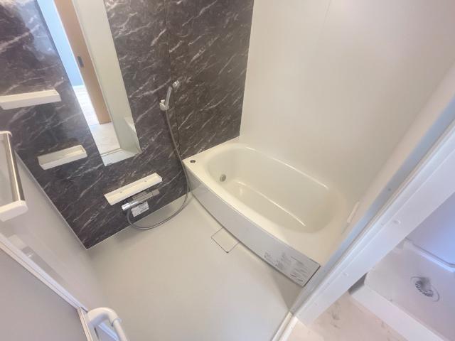 バス・シャワールーム　バス（イメージ）