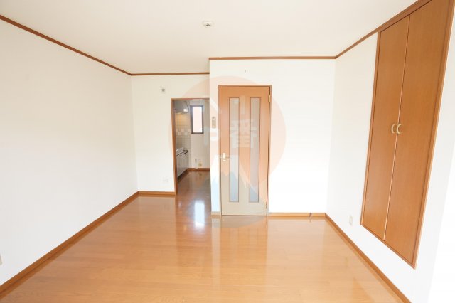 居室・リビング　９帖のお部屋です。