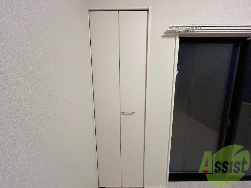 収納　６帖のリビングにはクローゼットもあります。