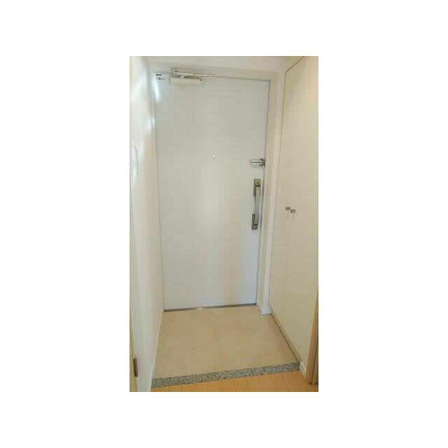 玄関　※同仕様写真含む