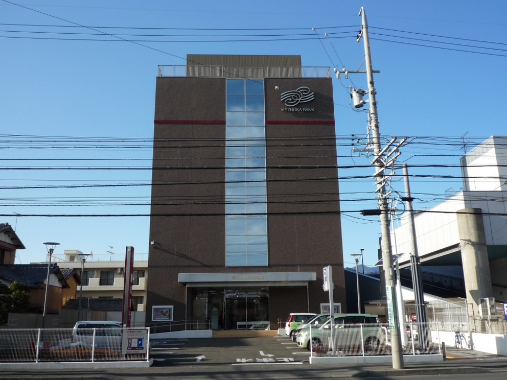 銀行　静岡銀行草薙支店（銀行）まで776m