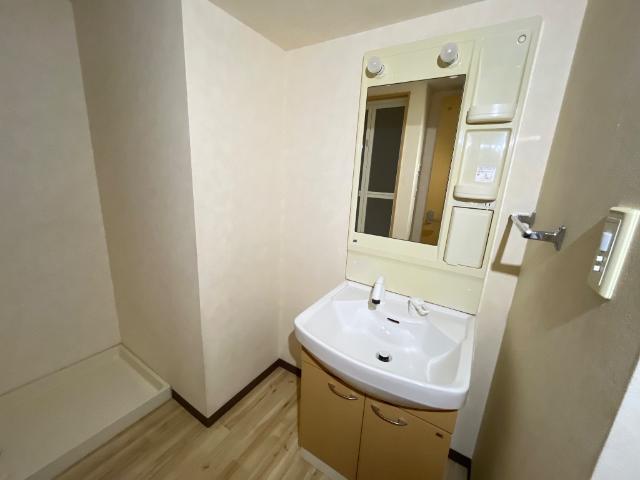 洗面設備　洗髪洗面化粧台