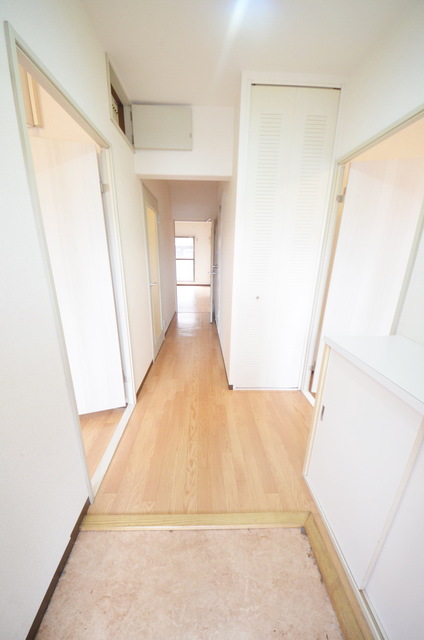 玄関　～ただいまっ～別部屋参照～