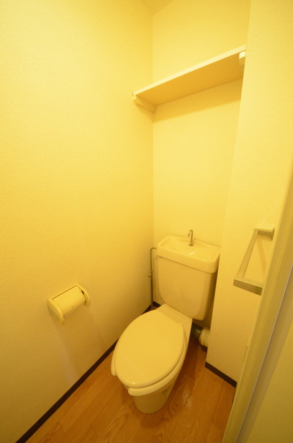 トイレ　～一番落ち着く場所かも～別部屋参照～